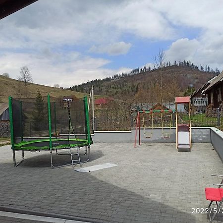 Сімейний Затишок Апартаменти Oryavchyk Esterno foto