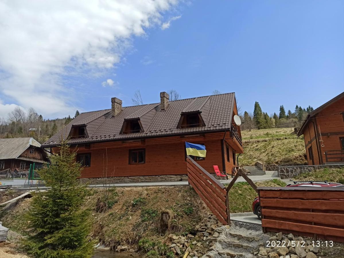 Сімейний Затишок Апартаменти Oryavchyk Esterno foto